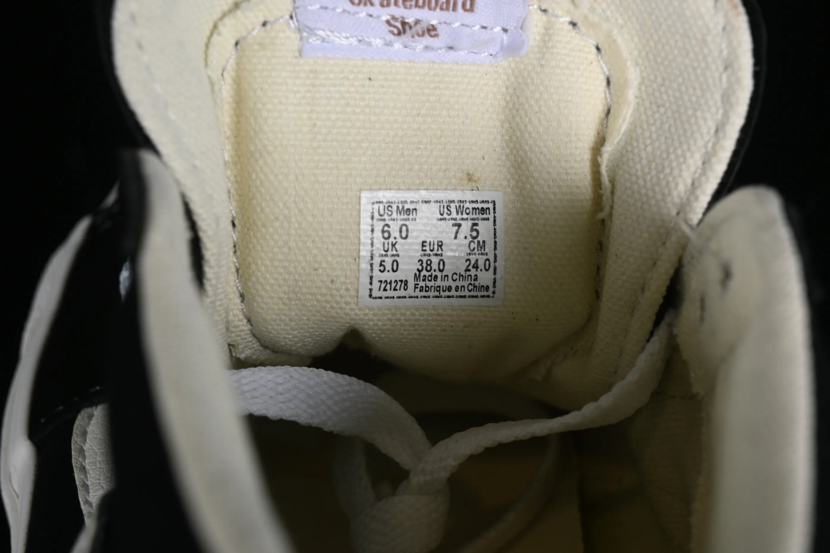 All categories Vans Vans series Vans Mid Vans China Vans SK8-Hi VR3 Vans official environmentally friendly black and white mid-top classic simple casual canvas shoes VN0A4UWIVNE